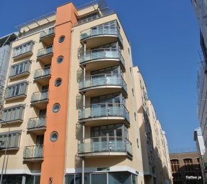 Non Qualified Spacious Furnished 1 Bedroom Apartment
